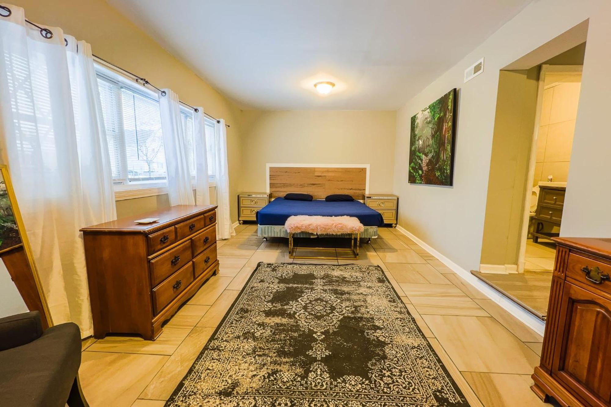 Large 6Br, 6 Bath In The City Of Ниагарски водопад Екстериор снимка
