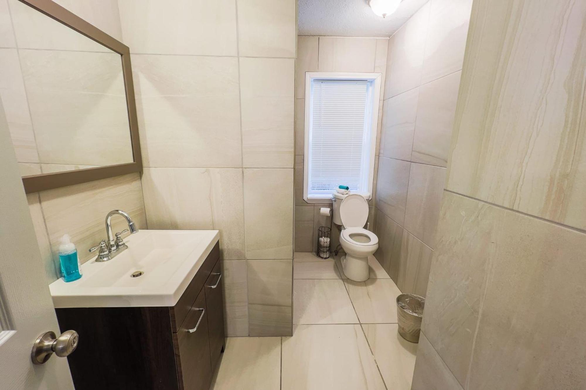 Large 6Br, 6 Bath In The City Of Ниагарски водопад Екстериор снимка