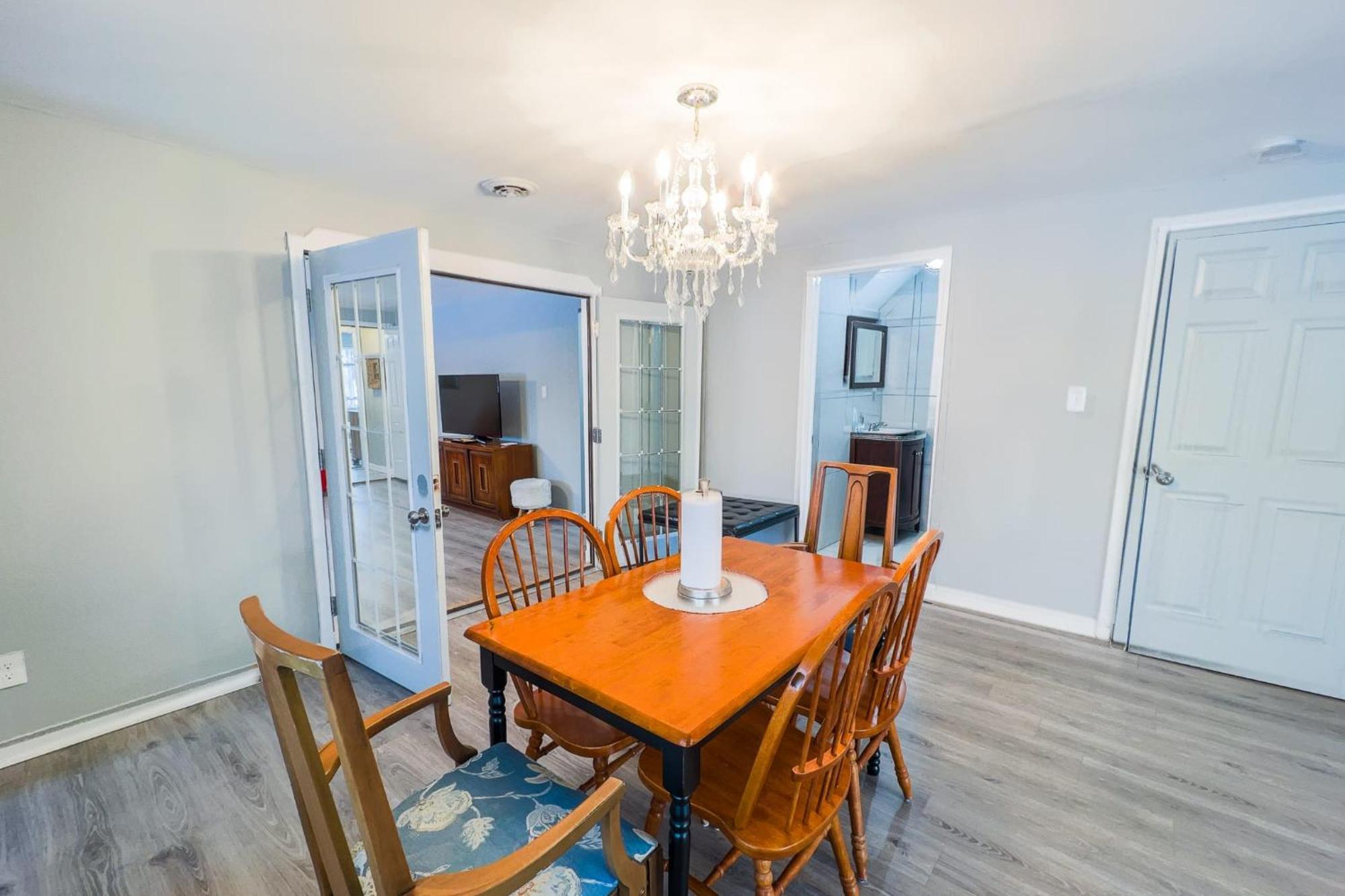 Large 6Br, 6 Bath In The City Of Ниагарски водопад Екстериор снимка